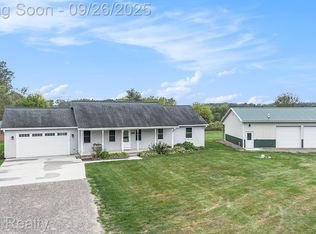 6481 Byron Rd, Howell, MI 48855