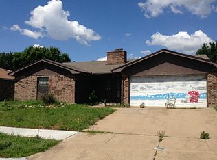 5300 Queenlily Ct, Arlington, TX 76018