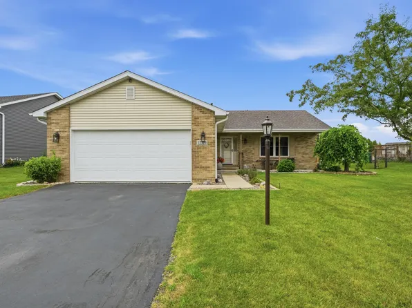 12329 Tippecanoe Pl, Crown Point, IN 46307