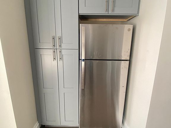 2nd image of 1514 W Wilson Ave #3F