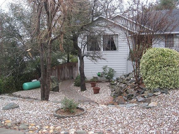 2nd image of 160 Acorn Dr