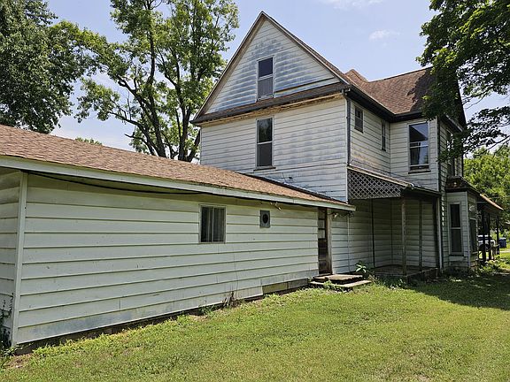 4th image of 153 E Blow Street