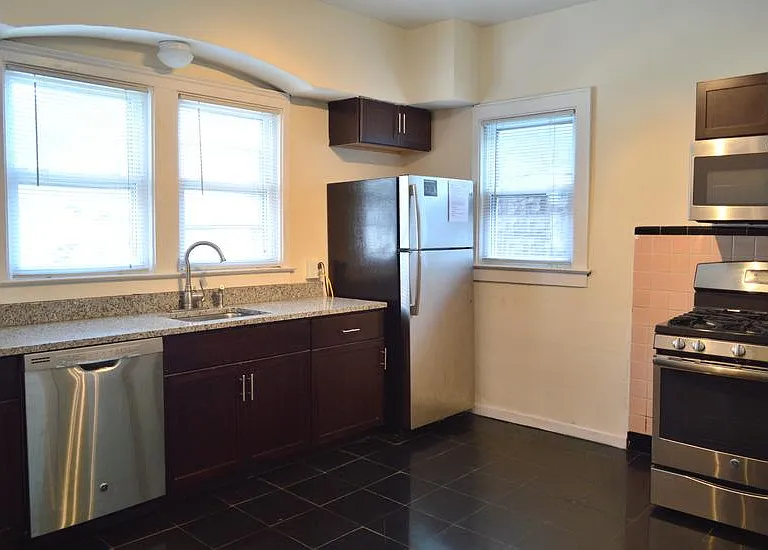 115 Comstock Ave #2 — Photo 2