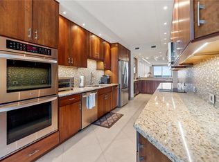 1800 Benjamin Franklin Dr APT B809, Sarasota, FL 34236