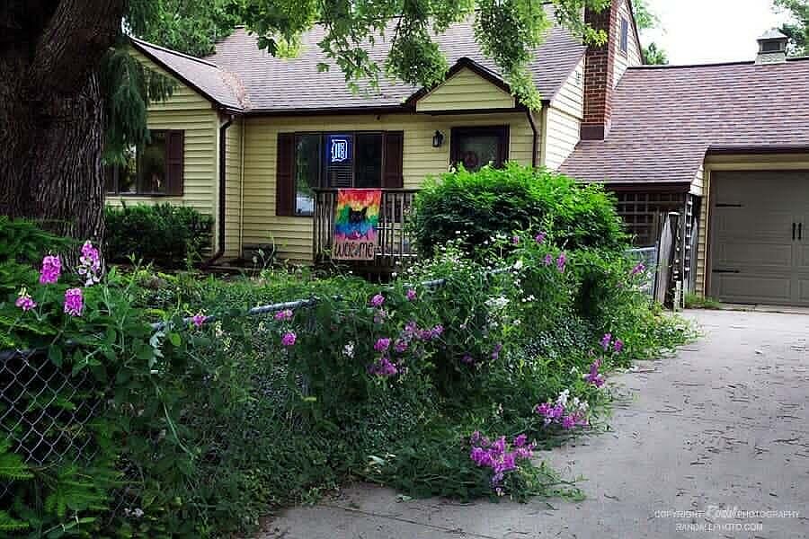 1st image of 532 Clayton Ave NW