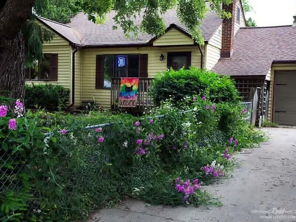 532 Clayton Ave NW, Grand Rapids, MI 49534