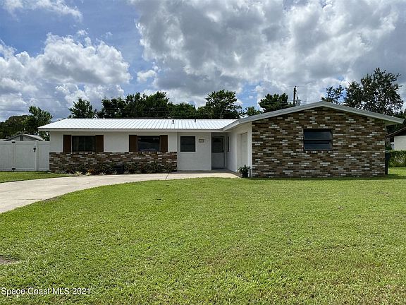 5th image of 1140 N Singleton Ave