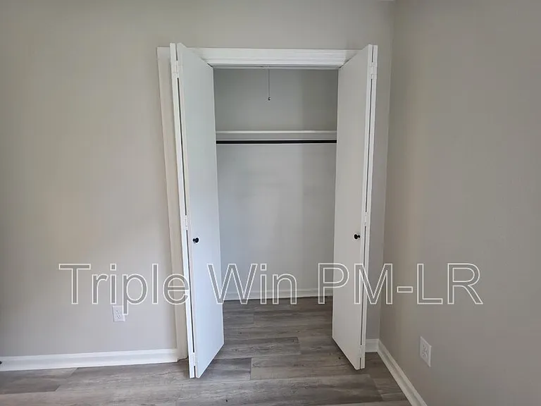 12320 Shawnee Forest Dr — Photo 22