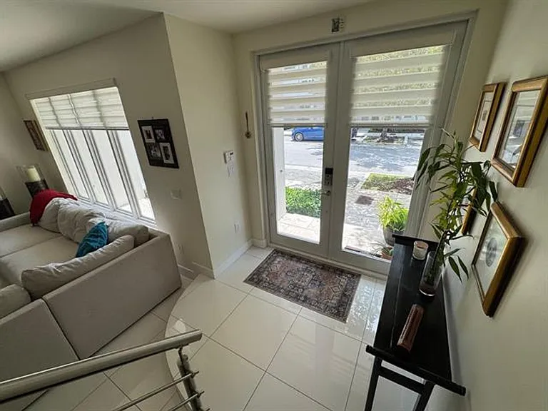 6361 NW 103rd Psge #Townhouse 6361 — Photo 13