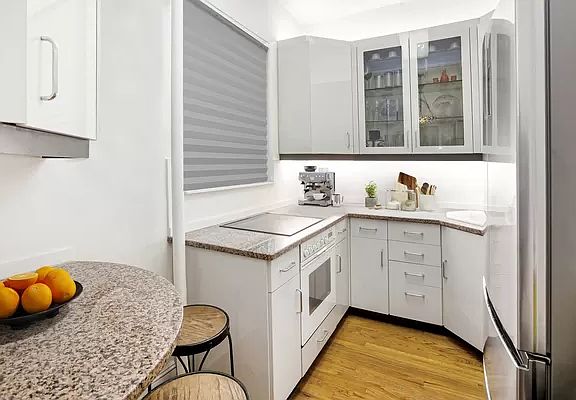 5th image of 175 E 93rd St #3CD