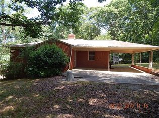 950 Turner Dairy Rd, Randleman, NC 27317