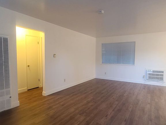 2nd image of 210 Sharon Way APT 1