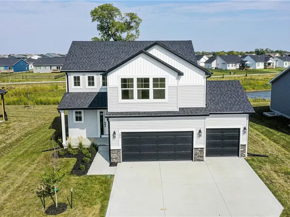 205 Creekside Dr SW, Bondurant, IA 50035