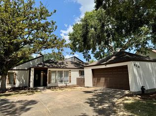 4231 Meadowbank Dr, Seabrook, TX 77586