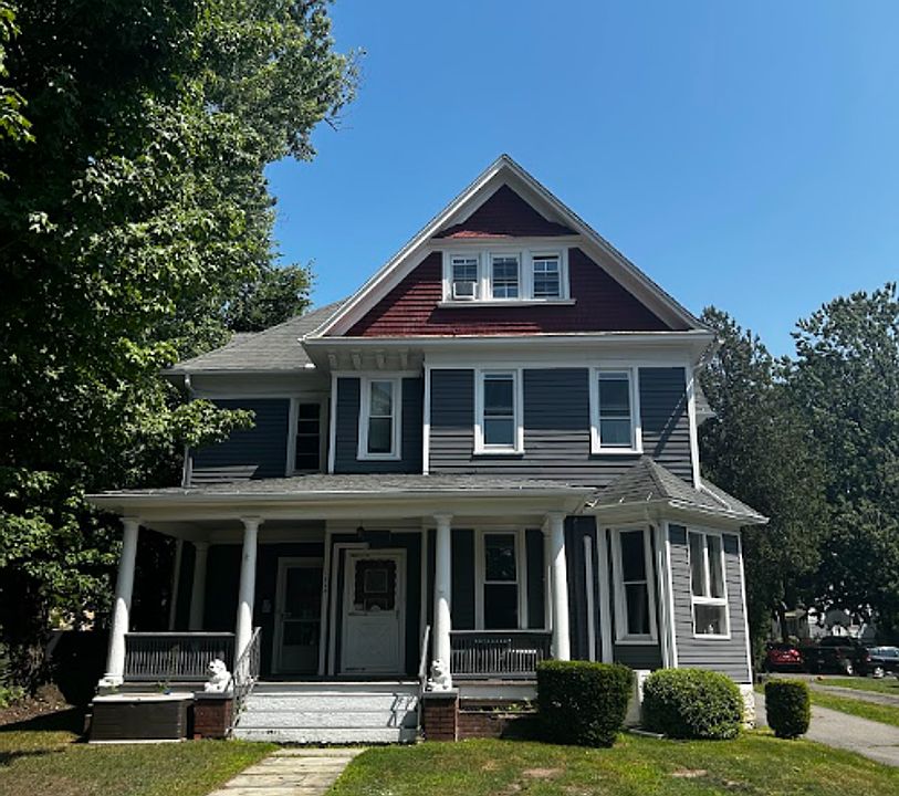 1st image of 1638 Sanderson Ave
