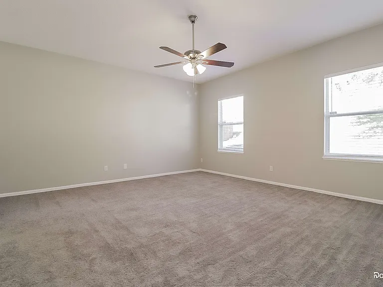 1117 Spruce Ridge Ct — Photo 14