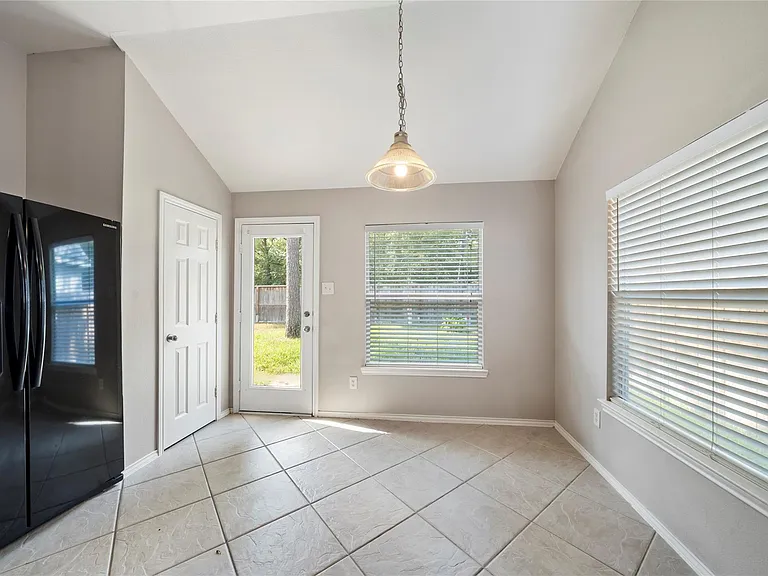 2359 Keegan Hollow Ln — Photo 6