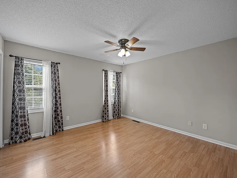 3809 E Vancroft Cir #C — Photo 17