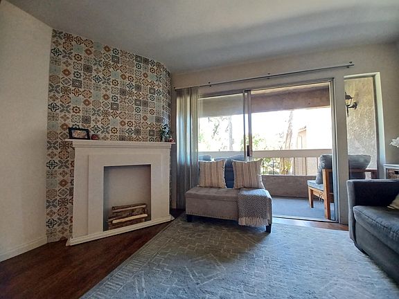3rd image of 10325 Caminito Cuervo Unit 183