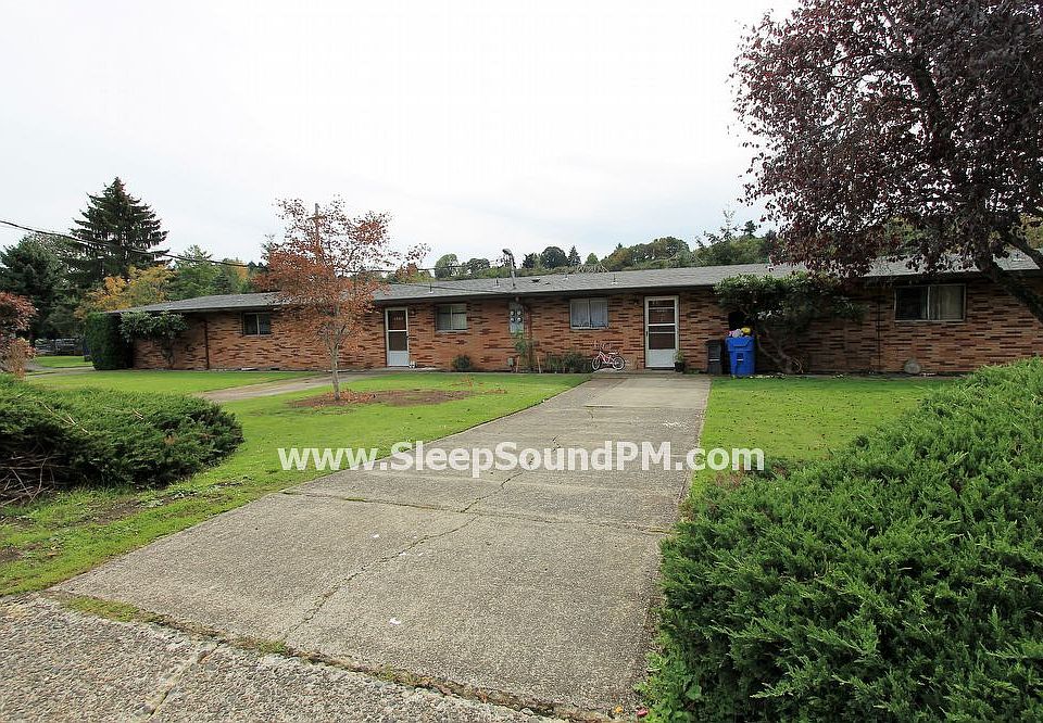 1st image of 4805 E 18th St