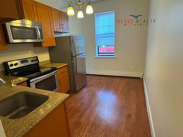 14-32 College Point Blvd #1B