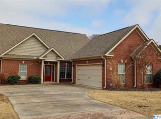 11 Nandina Ln SW, Huntsville, AL 35824