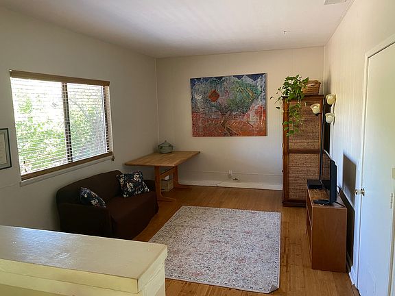5th image of 1501 Elizabeth Dr