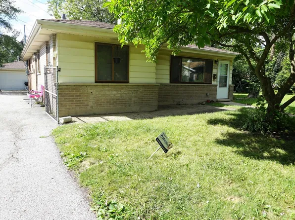944 William St, Calumet City, IL 60409