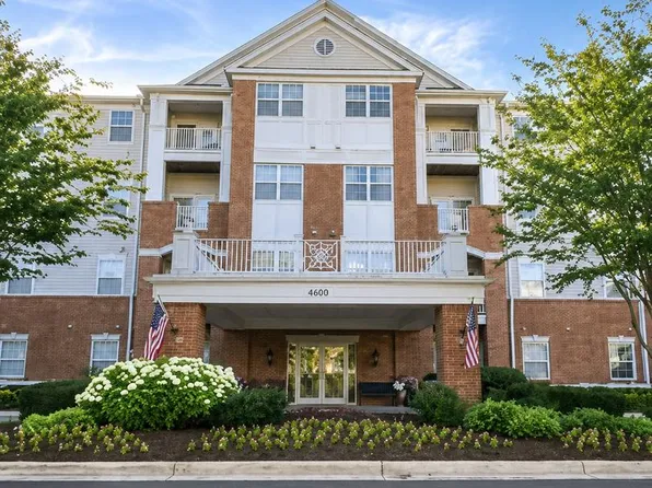 2604 Chapel Lake Dr APT 104, Gambrills, MD 21054