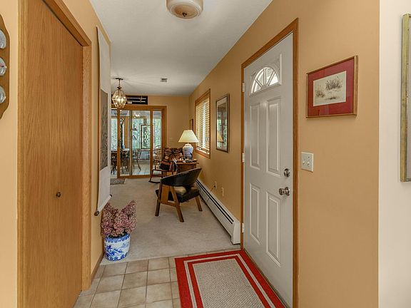 3rd image of 2569 Sumac Cir