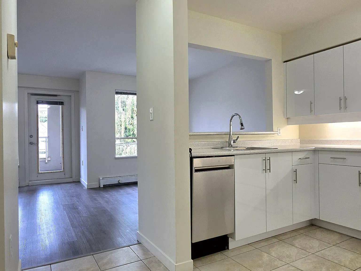 1 bed, 638 sqft, $2,700 — Photo 2