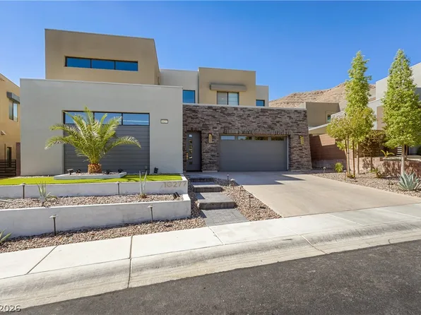 10277 Green Ember Dr, Las Vegas, NV 89135