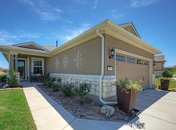 4th image of 610 Salado Creek Ln