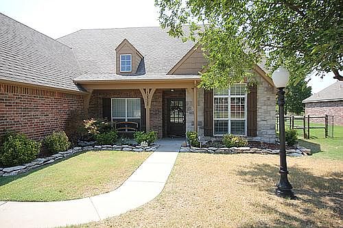 FRONT OF THE HOUSE