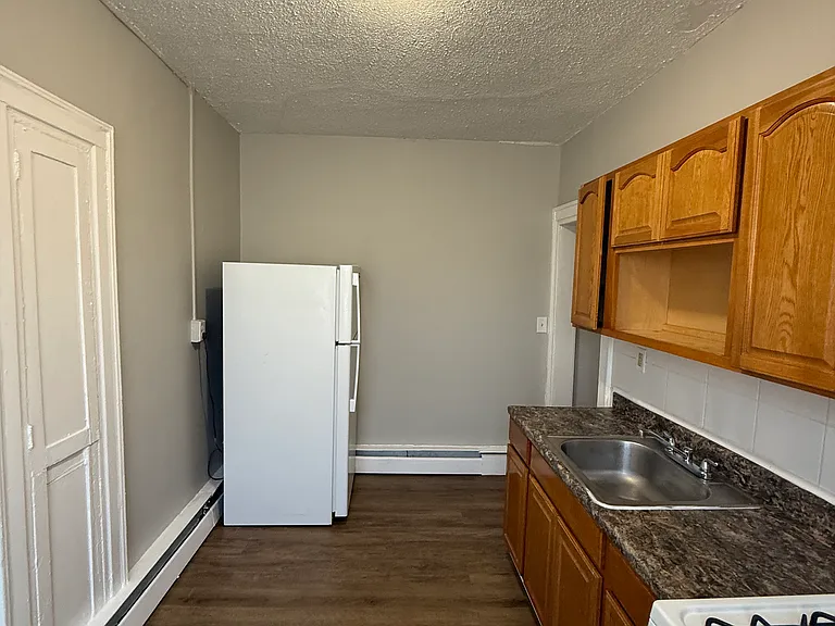 701 Howard Ave #42 — Photo 6
