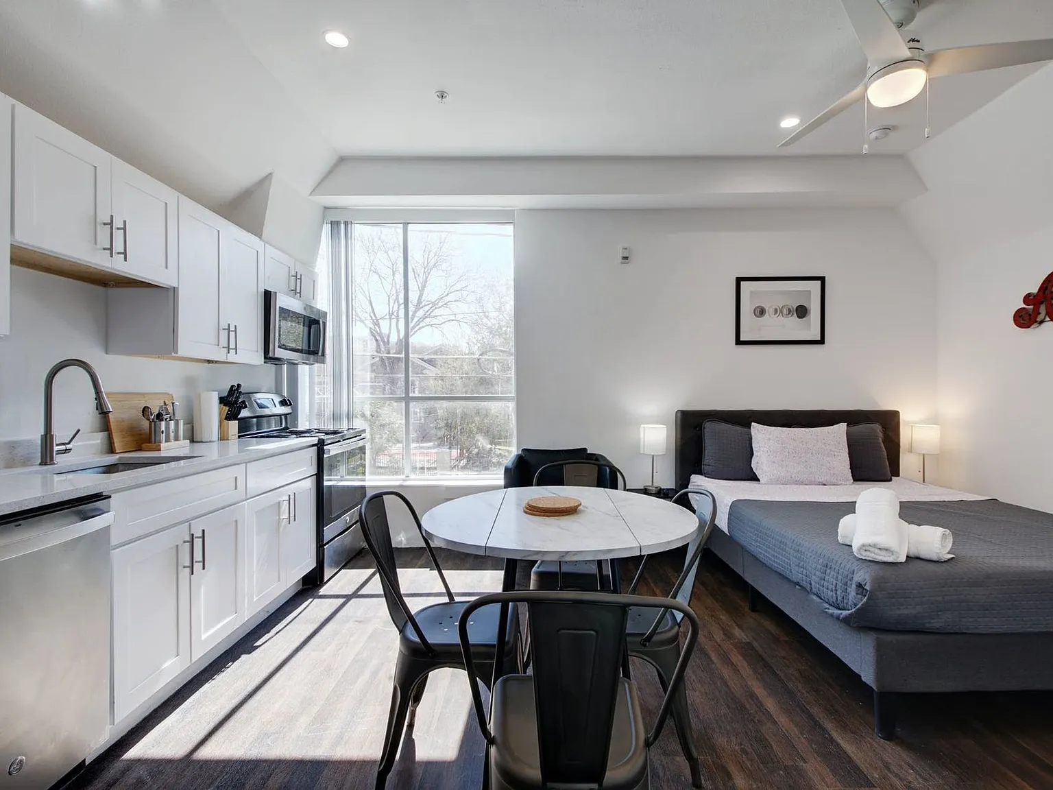Avia Apartments — Photo 2