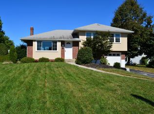 100 Montieth Ave, Reading, PA 19609