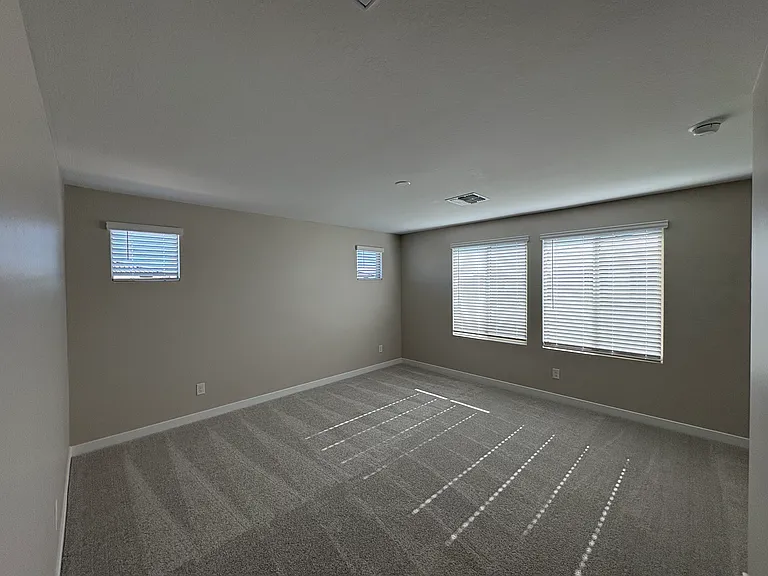 3354 S 180th Ln — Photo 17