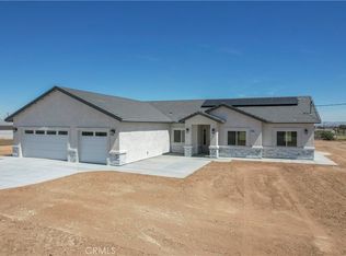17184 Sycamore St, Hesperia, CA 92345