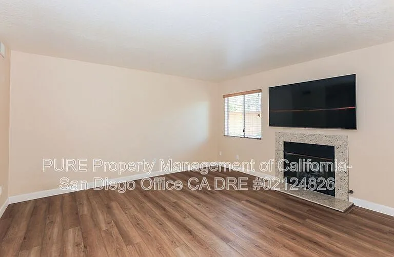 11317 Avenida De Los Lobos #E — Photo 4