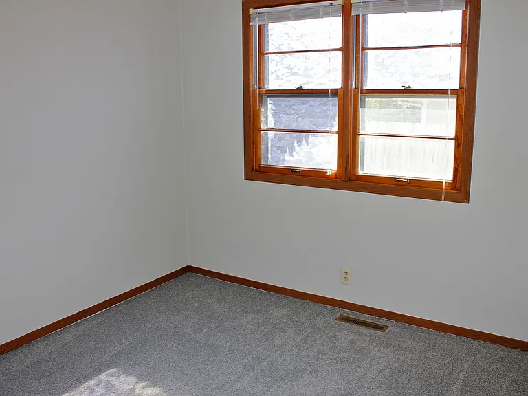504 17th Ave — Photo 10