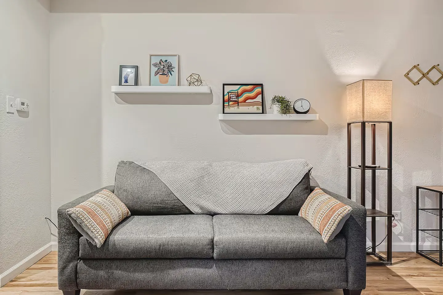 Modern Studio Near Wash Park Ideal for Long Stays & Remote Work — Photo 4