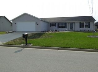 821 S Mill St, Hortonville, WI 54944