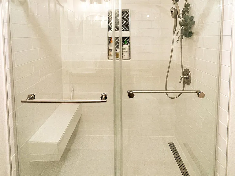 845 Brooks Ave #2 — Photo 9