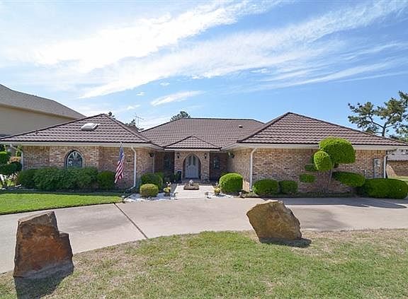 2nd image of 333 Driftwood Ct