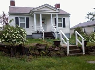 813 10th St, Altavista, VA 24517