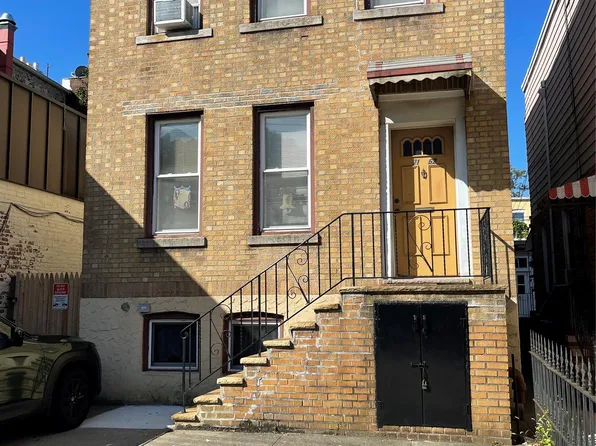 7162 68th Place, Ridgewood, NY 11385