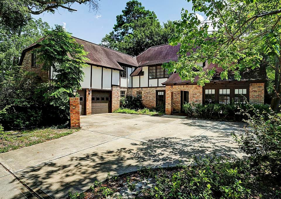 1st image of 422 Forest Lake Dr