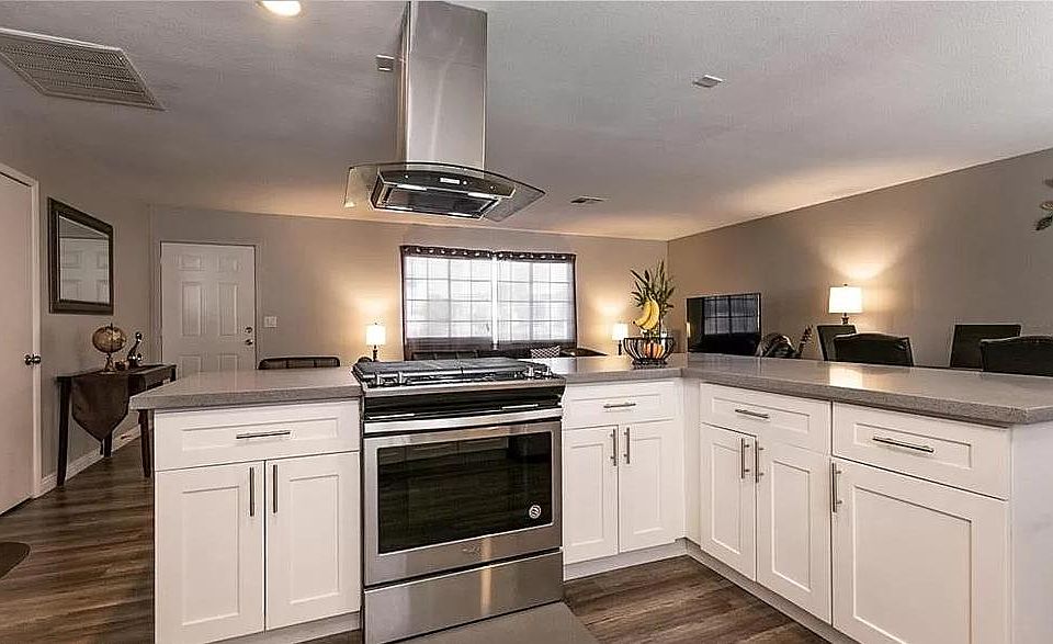 1st image of 6159 Brynhurst Dr