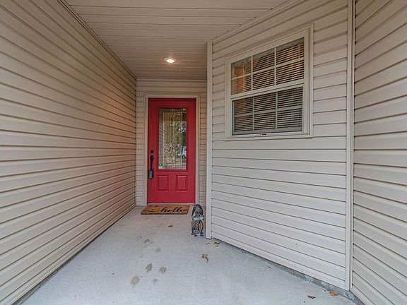 3rd image of 21 Westbury Dr